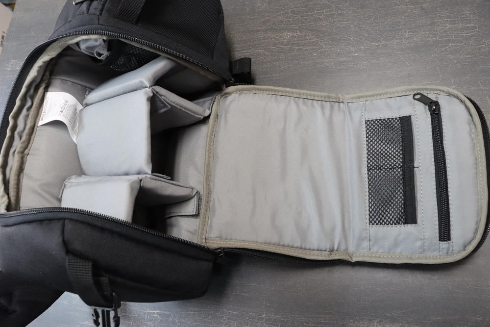 Amazonベーシック のスリングカメラバッグが気軽に一眼レフを持ち運ぶのに最強な件 Cpuのカボス漬け